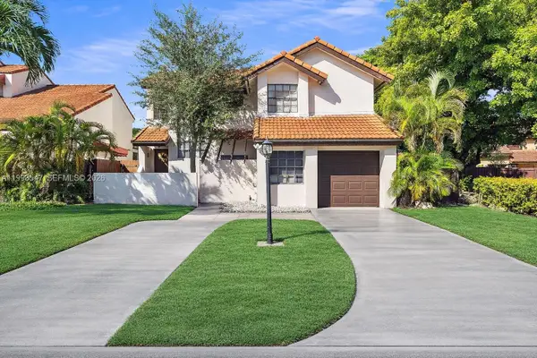 12720 SW 63rd Cir Ter, Miami, FL 33183