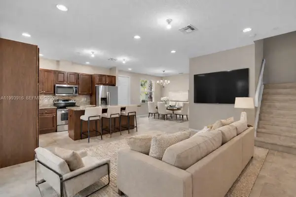 4308 Cascada Cir, Cooper City, FL 33024