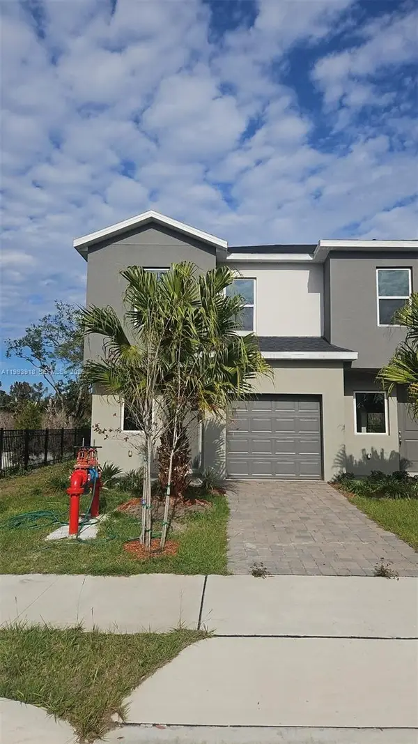 1201 Southstation Pl #101, Orlando, FL 32809