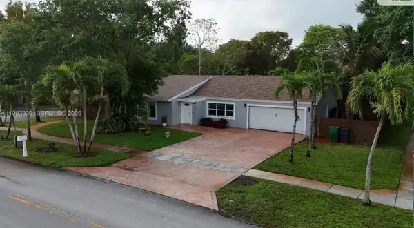 10550 SW 51st St, Cooper City, FL 33328