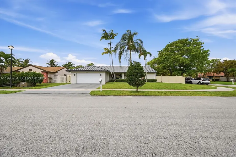 691 Blue Ridge Way, Davie, FL 33325 - #2