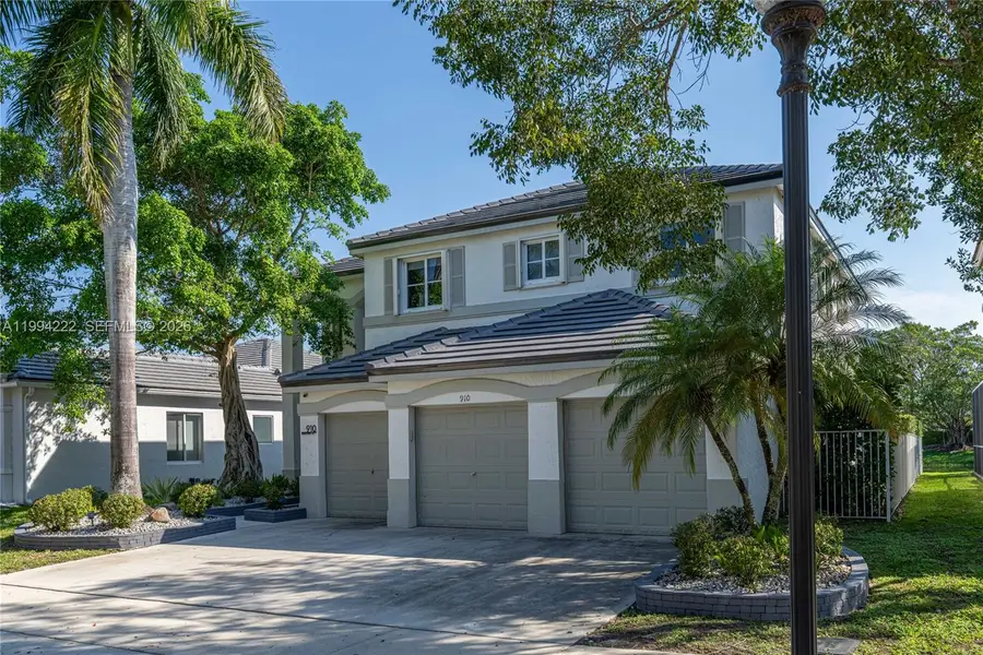 910 Sunflower Cir, Weston, FL 33327 - #2