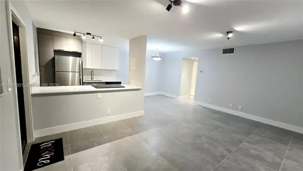 1811 Jefferson St #202, Hollywood, FL 33020