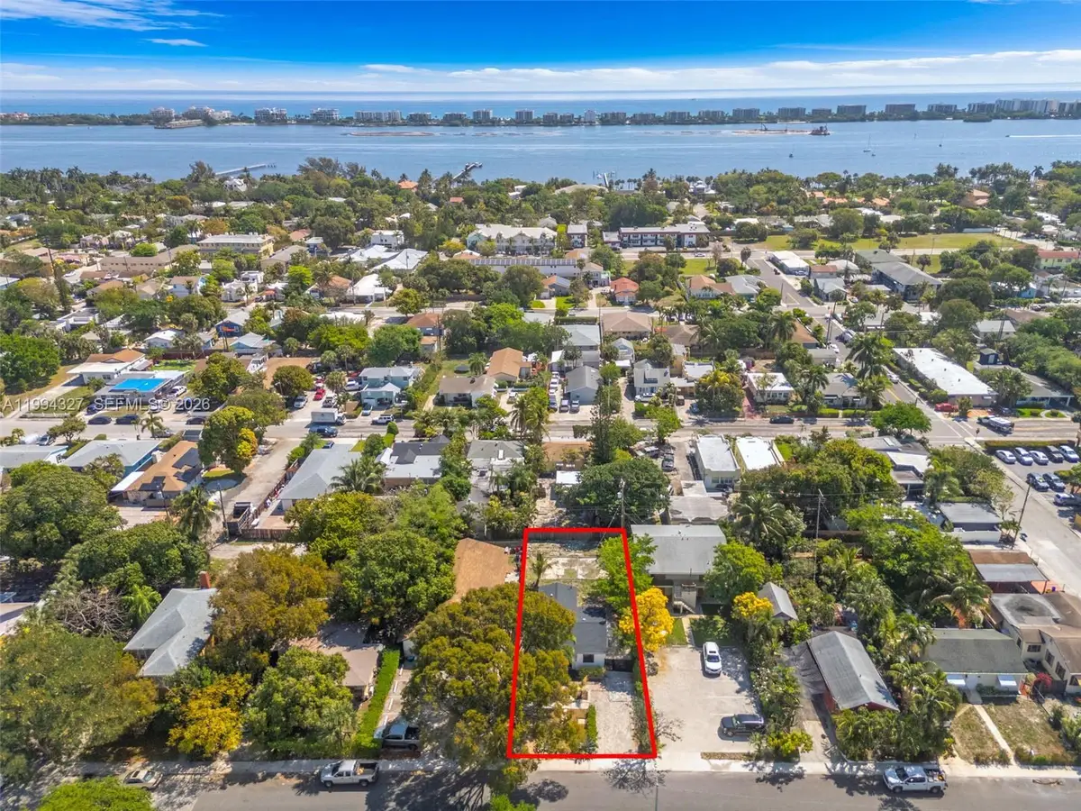 914 S L St, Lake Worth, FL 33460 - #1