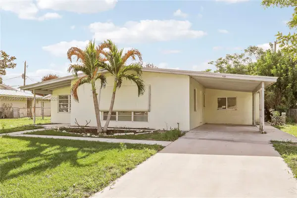 721 SE Solaz Ave, Port St Lucie, FL 34983