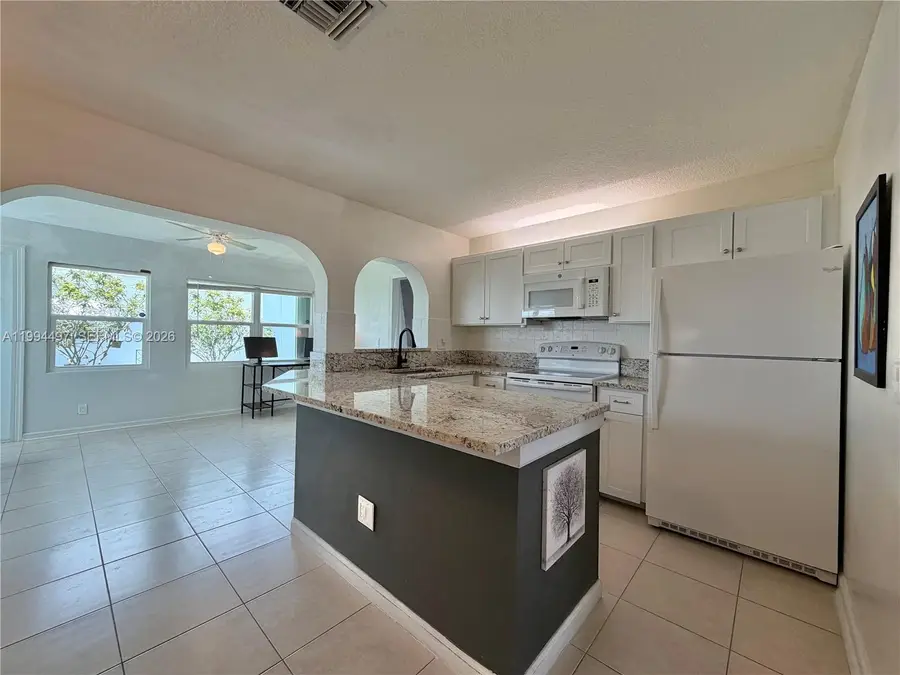 2105 SW Park Dr, Boynton Beach, FL 33426 - #2