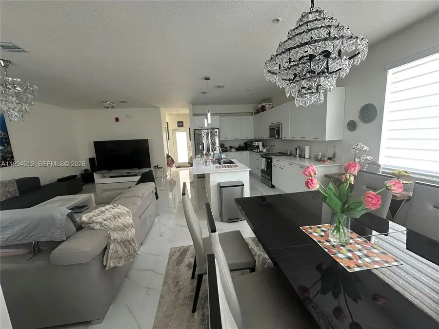 8001 NW 41st St #F-113, Doral, FL 33166 - #2