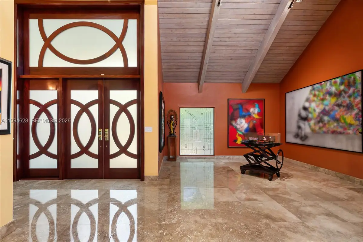 20251 W Oak Haven Cir, Miami, FL 33179 - #1