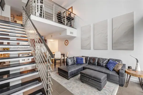 41 SE 5th St #1306, Miami, FL 33131