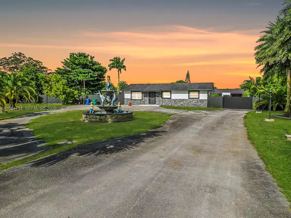 15305 SW 209th Ave, Miami, FL 33187