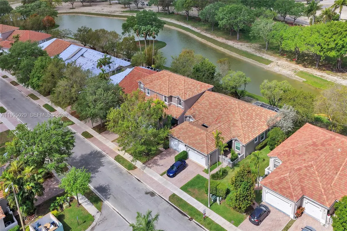 2441 E Aragon Blvd #5, Sunrise, FL 33313 - #1