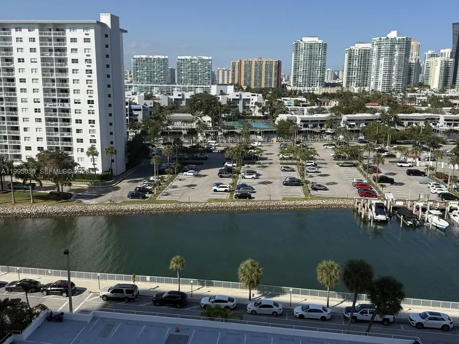 500 Bayview Dr #1031, Sunny Isles Beach, FL 33160 - #3
