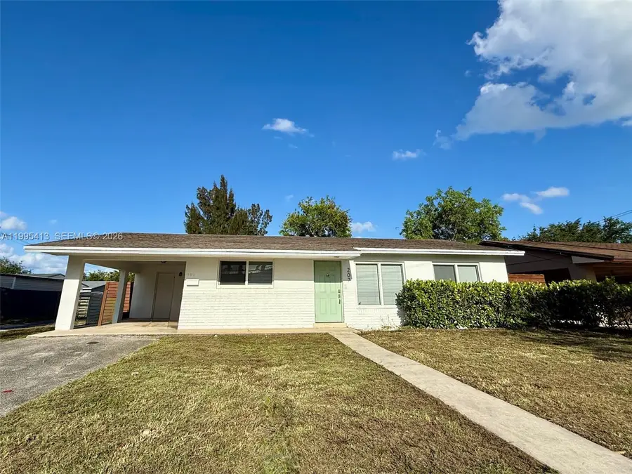 207 SW 12th Ave, Dania Beach, FL 33004 - #2