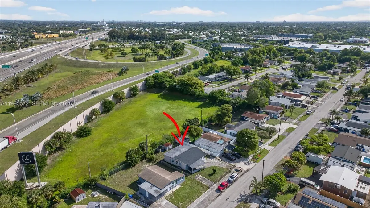 681 NW 21st St, Pompano Beach, FL 33060 - #1