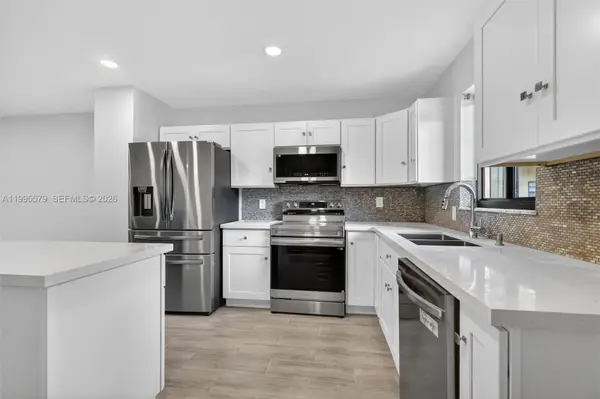 275 Gate Rd #104, Hollywood, FL 33024