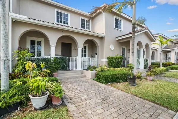 27554 SW 140th Ave, Homestead, FL 33032