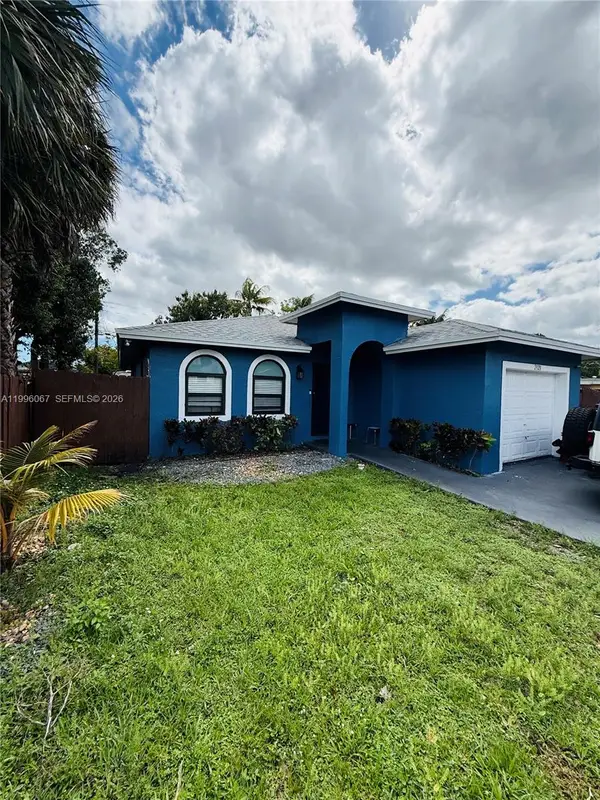 2920 NW 8th St, Fort Lauderdale, FL 33311