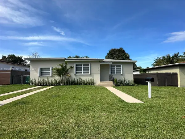 275 NE 115th St, Miami, FL 33161