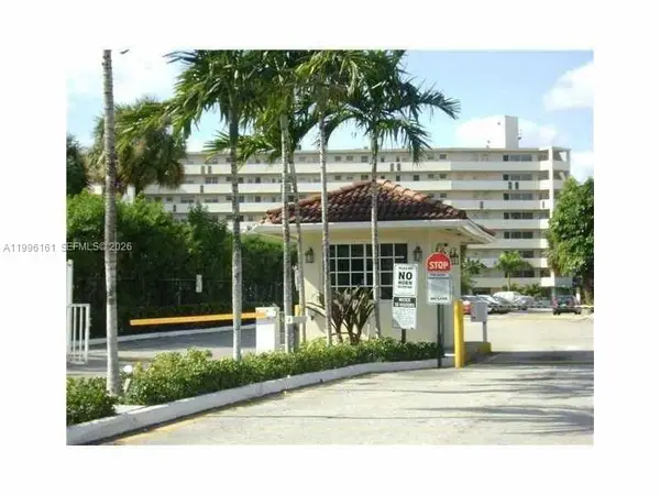 1710 NE 191st St #111-3, Miami, FL 33179