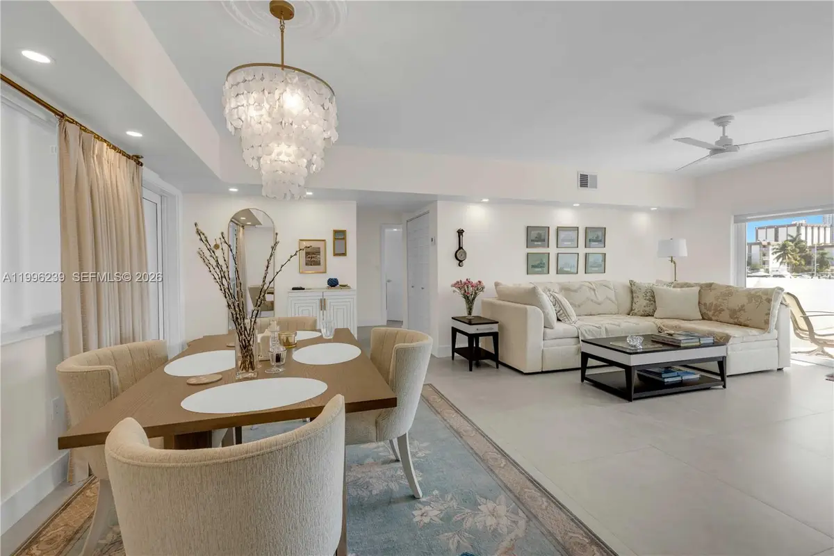 462 Golden Isles Dr #211, Hallandale Beach, FL 33009 - #1