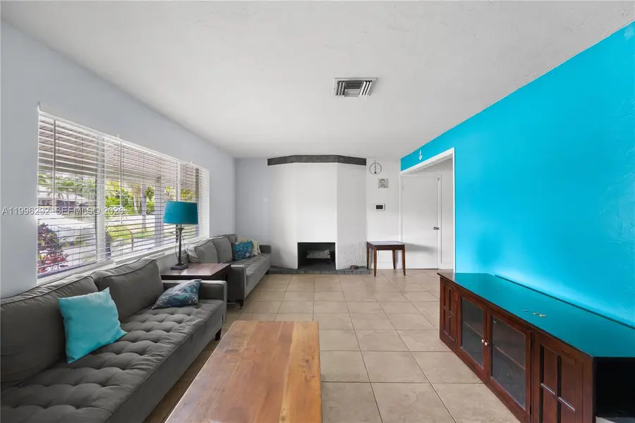 417 SW 1st Ave, Boynton Beach, FL 33435 - #3