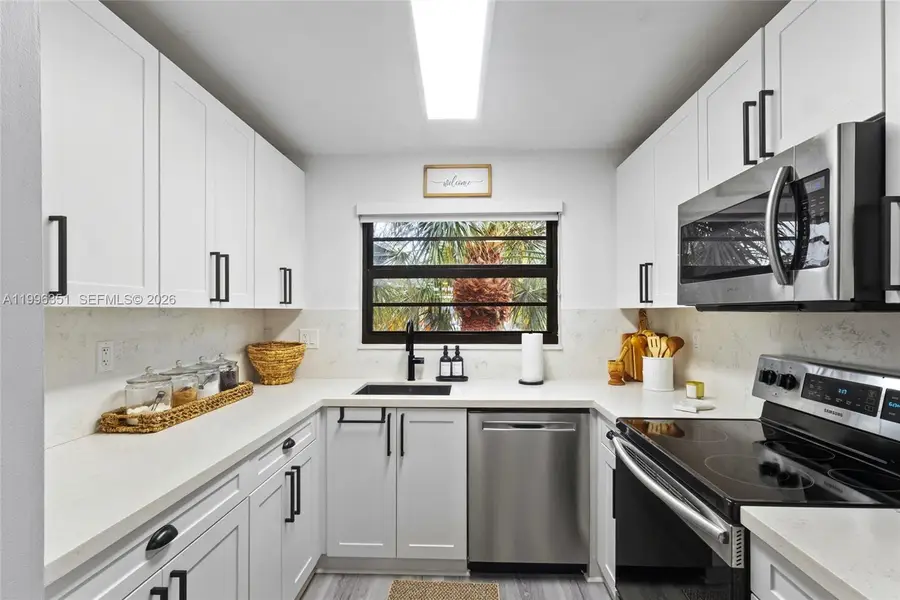 1101 Colony Point Cir #301, Pembroke Pines, FL 33026 - #3