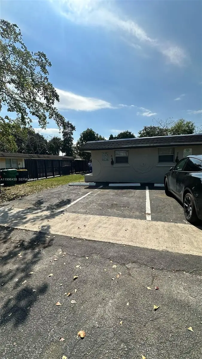 715 SW 6th St, Dania Beach, FL 33004 - #2