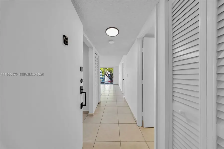 9360 Fontainebleau Blvd #208, Miami, FL 33172 - #2