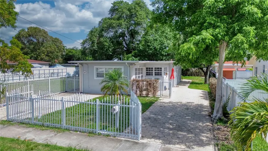 3121-3123 SW 25th Ter, Miami, FL 33133 - #2