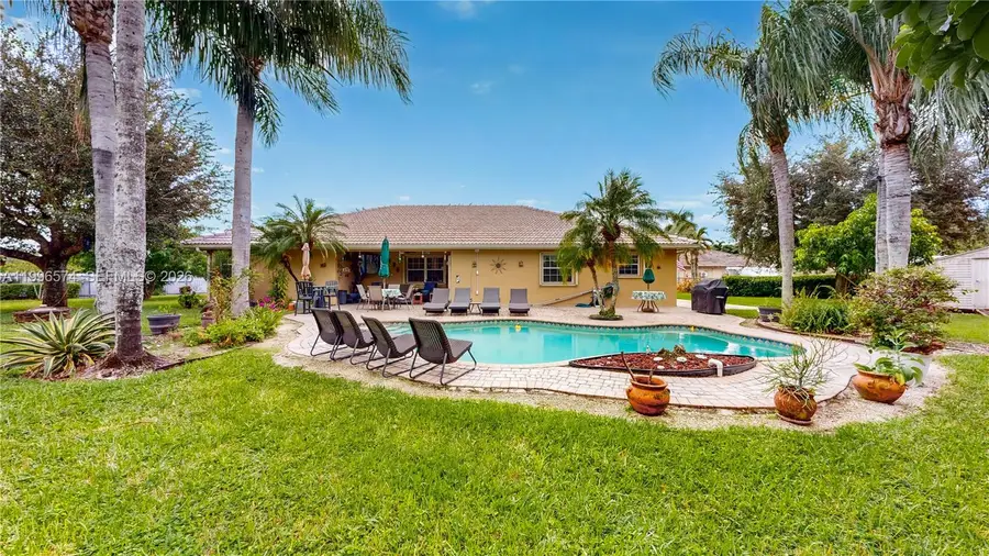 18821 SW 297th St, Homestead, FL 33030 - #2