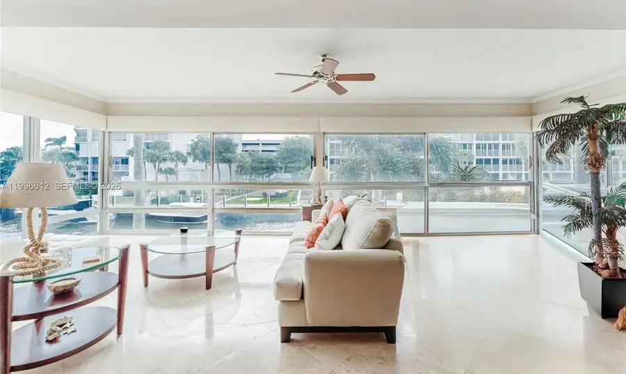 3090 NE 48th St #7, Fort Lauderdale, FL 33308 - #3