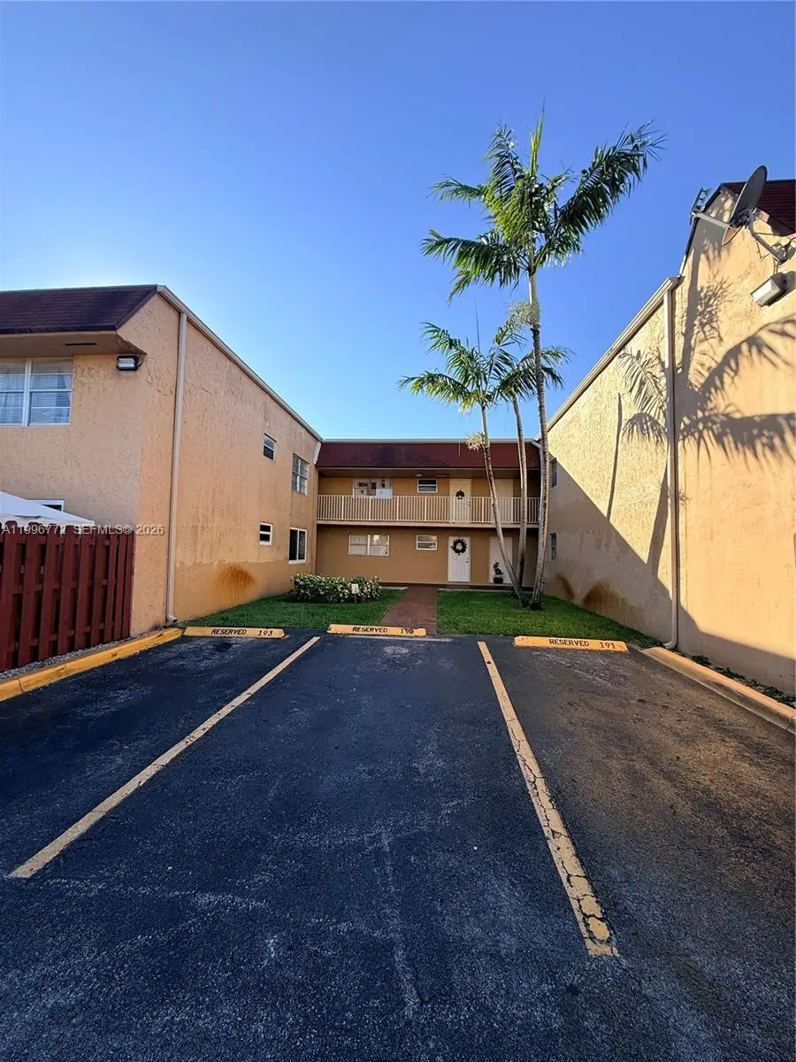 9972 SW 88th St #1125, Miami, FL 33176 - #2