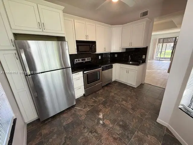 7860 Lexington Club Blvd #B, Delray Beach, FL 33446 - #3