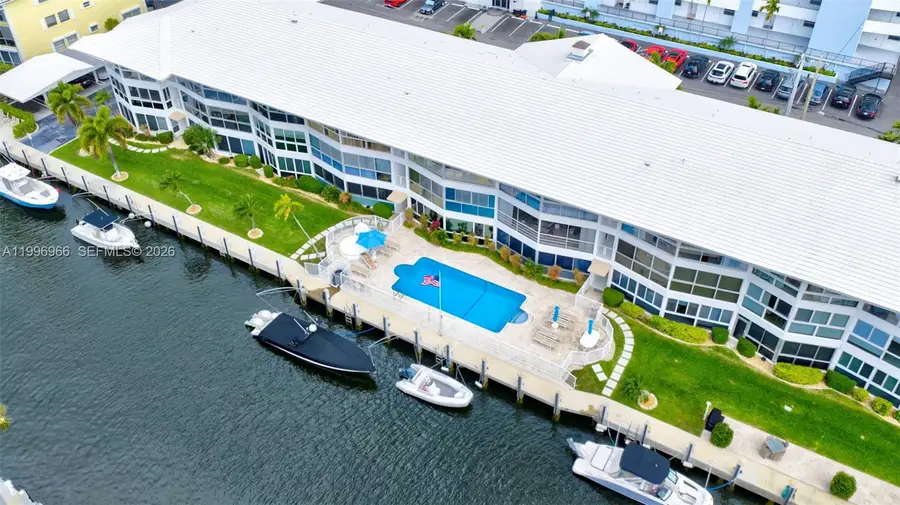 3050 NE 48th St #210, Fort Lauderdale, FL 33308 - #3