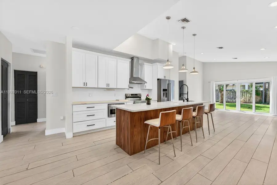 1126 NE 16th Ct, Fort Lauderdale, FL 33305 - #2