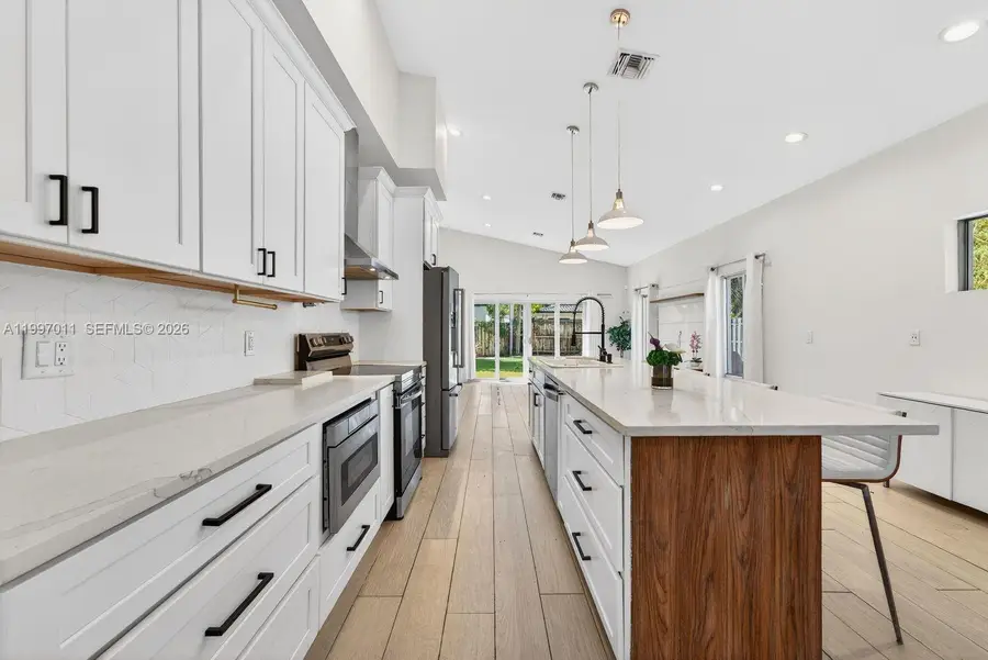 1126 NE 16th Ct, Fort Lauderdale, FL 33305 - #3