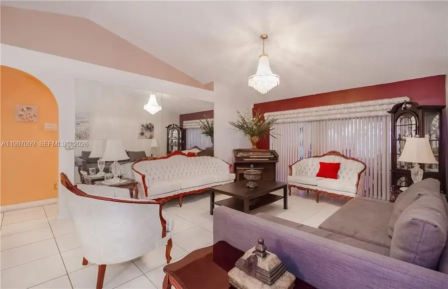 709 NW 177th Ave, Pembroke Pines, FL 33029 - #2