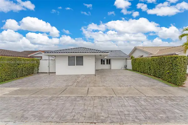 13935 SW 10th St, Miami, FL 33184