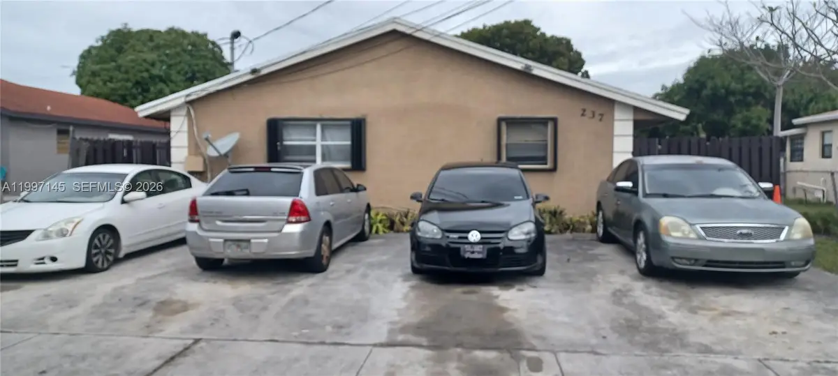 237 SW 5th St, Deerfield Beach, FL 33441 - #1