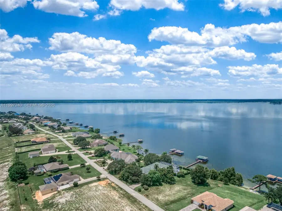 134 Sunset Point Dr Lake Placid, Lake Placid, FL 33852 - #3