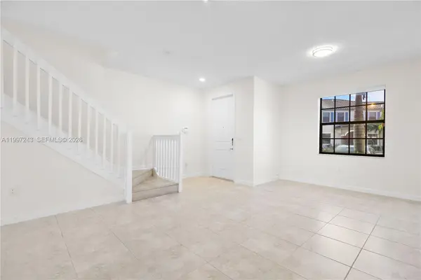 15075 SW 113th Ter, Miami, FL 33196