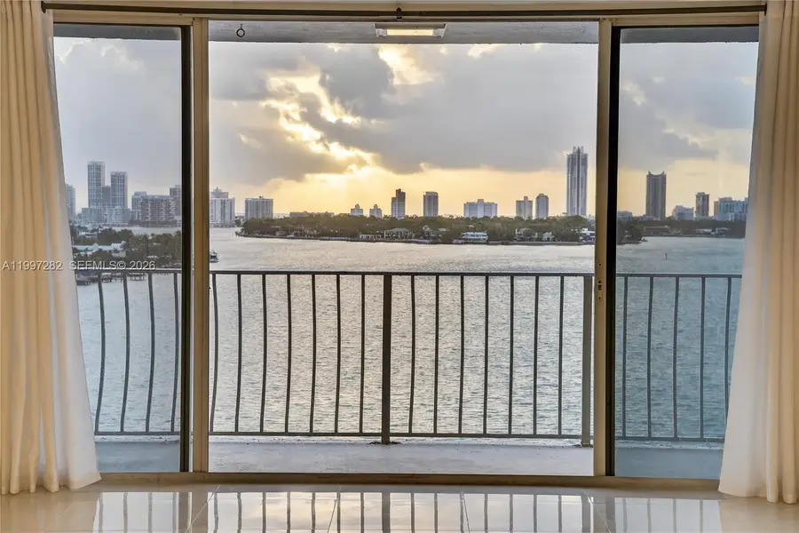 7601 E Treasure Dr #1119, North Bay Village, FL 33141 - #2