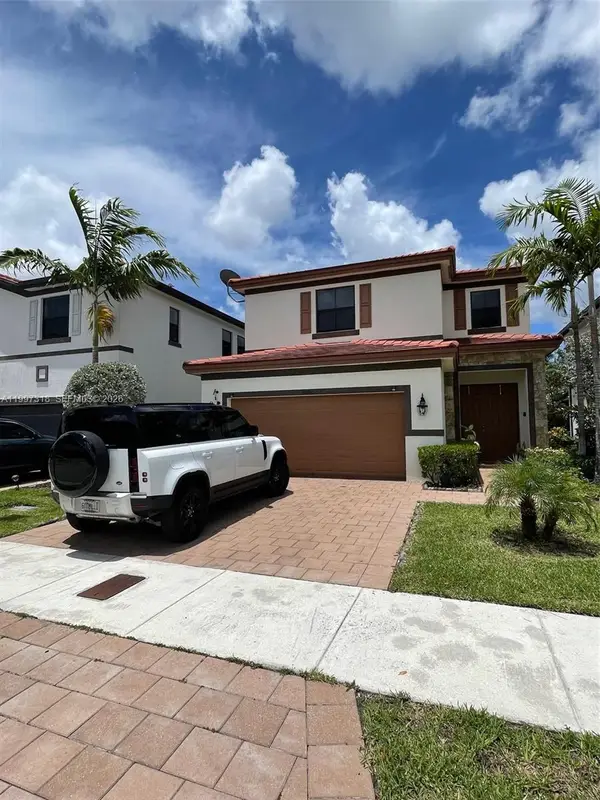 3494 W 103rd Ter, Hialeah, FL 33018