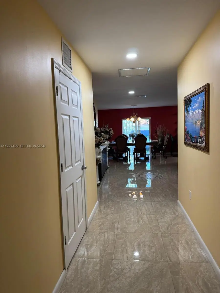 2720 NW 11th St, Fort Lauderdale, FL 33311 - #2