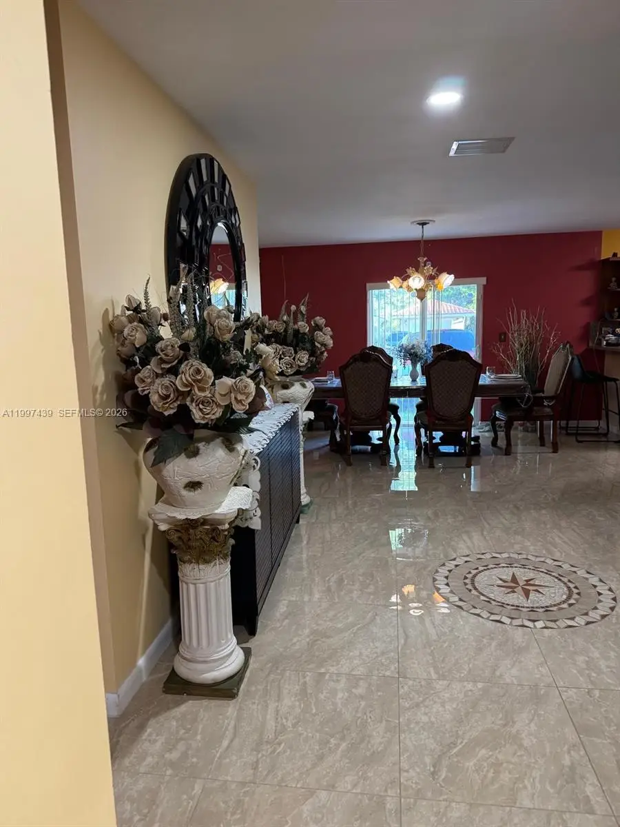 2720 NW 11th St, Fort Lauderdale, FL 33311 - #3