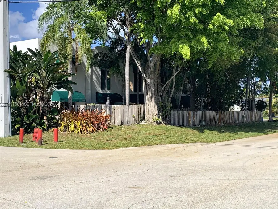 690 SE 23rd Ave #4, Pompano Beach, FL 33062 - #2