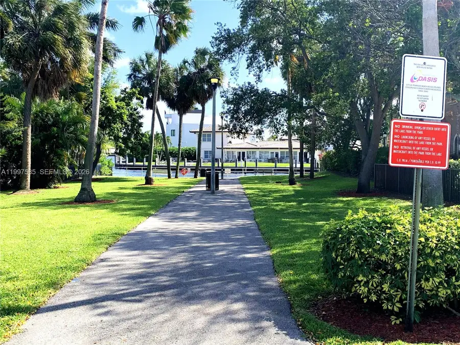 690 SE 23rd Ave #4, Pompano Beach, FL 33062 - #3