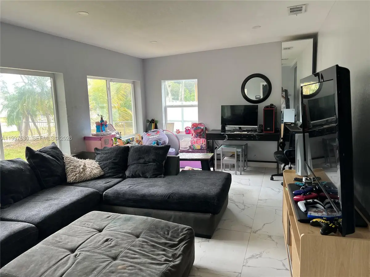 450 NW 4th Ave, Homestead, FL 33030 - #1