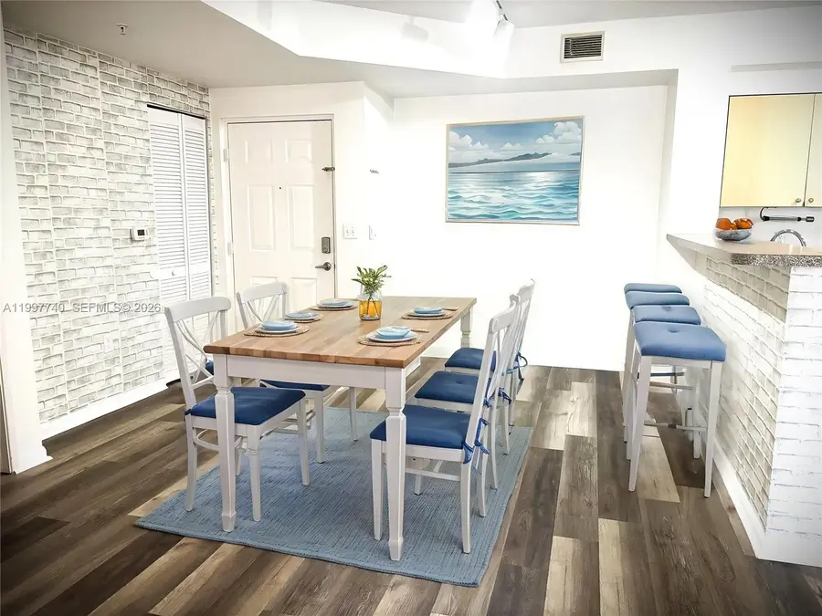 8050 N Nob Hill Rd #105, Tamarac, FL 33321 - #3