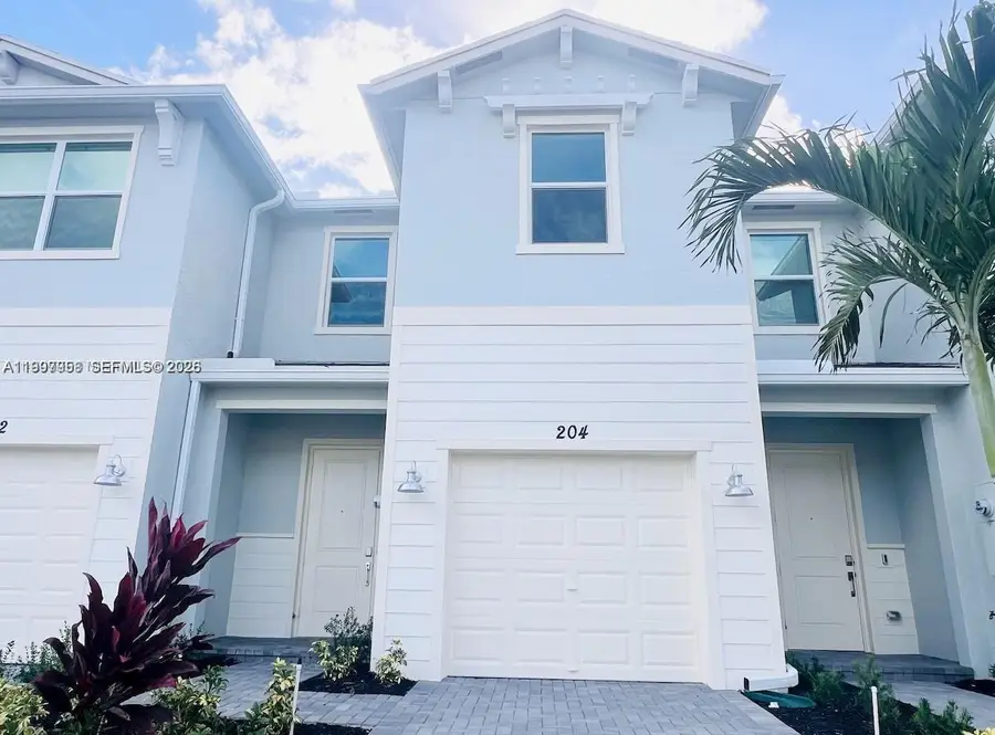 204 SE Woodbark St, Port Saint Lucie, FL 34984 - #2